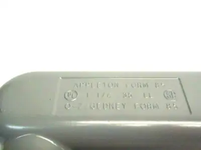 New | in-Stock APPLETON UNILETS LL THREADED 1 1/4 HUB CONDUIT BODY Electrical Fittings | Maverick Industrial Sales #1119852