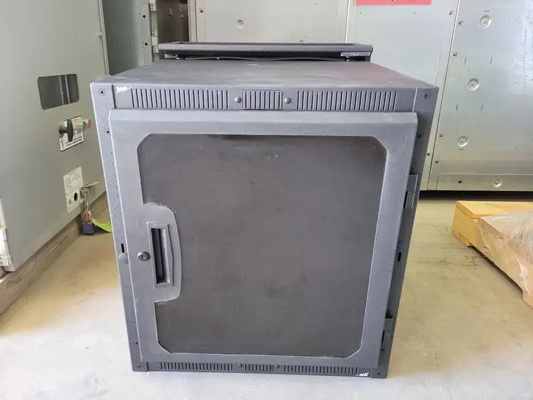 Used MIDDLE ATLANTIC DWR-12-26PD Misc Electrical & Power Parts British Columbia CA | Lenmark #252919