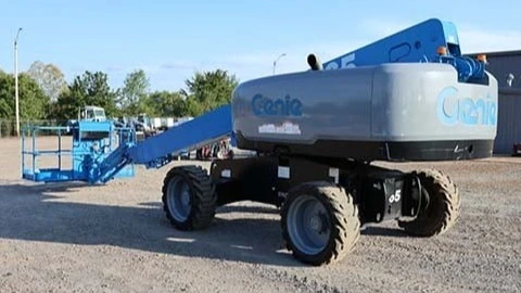 USED 2024 Genie S-65