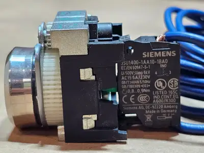 Used SIEMENS 3SU1400-1AA10-1BA0 Switchgears British Columbia CA | Lenmark #1438430