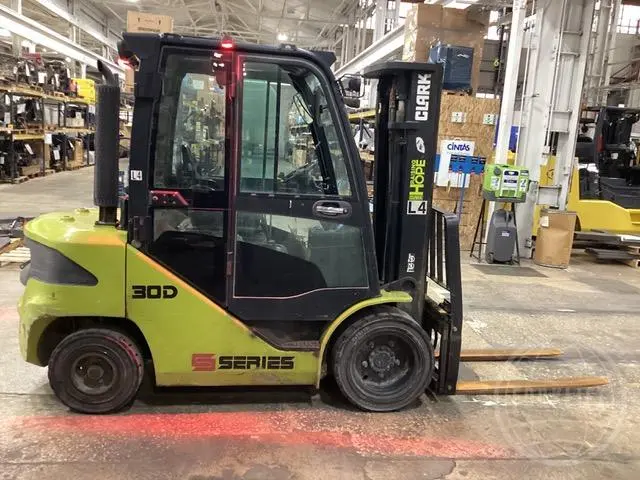 Used 2022 CLARK S30D Internal Combustion Forklifts: Pneumatic Tire Illinois US | Forklift Exchange #1274475