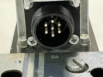 USED BOSCH 0 811 404 752