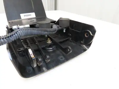 Yale ERP035VTN36TE084 Forklift Three Lever Control Assembly Lift Tilt Shift