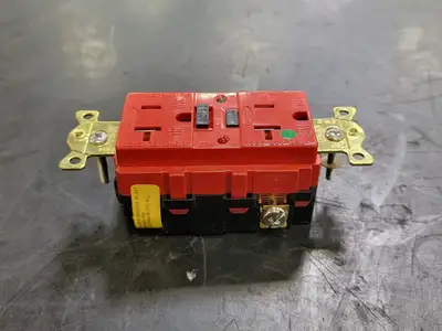 NEW HUBBELL GFR8300SGR