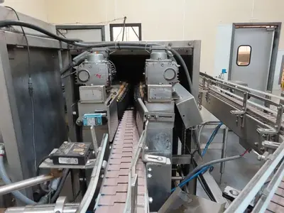 BEVCO low level gripper rinser with fallen bottle detector
