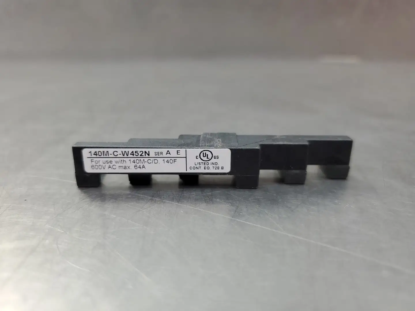 Allen-Bradley 140M-C-W452N Compact Busbar, Series A. 4E-42