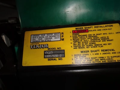 USED LIGHTNIN V5Q25