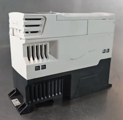 Emerson Control Tecniques M200-02400041A 2hp Unidrive M200 (BIN631)