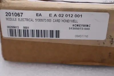 HONEYWELL I/O CARD 51305072-500 NEW IN BOX STOCK G145