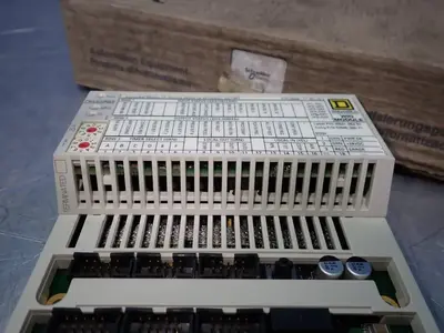 NEW SQUARE D 170AZW88000