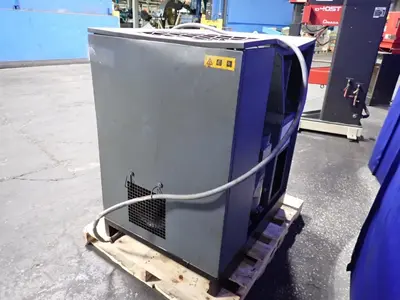 USED 1998 ATLAS COPCO GA11