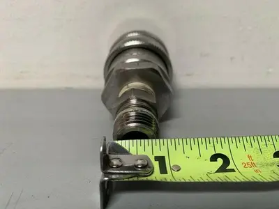 USED SNAP-TITE S71-3C8 QUICK CONNECTS W/ .75" FITTINGS