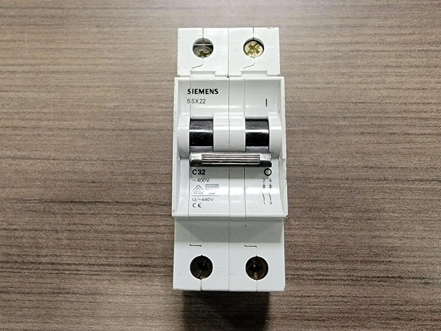 USED SIEMENS 5SX22-C32
