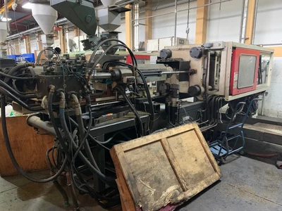 USED 2000 MILACRON,  CINCINNATI MILACRON MT225-15
