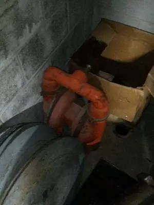 USED WILDEN M8