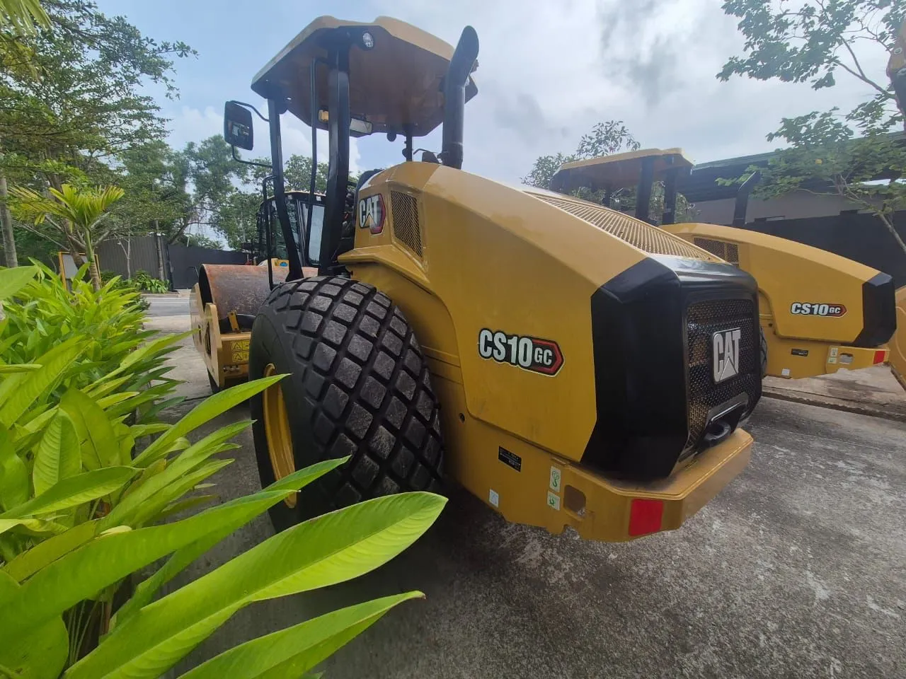 New | in-Stock 2025 CATERPILLAR CS10GC Single Drum Rollers Florida US | US Global Heavy Equipment Solutions #1412713