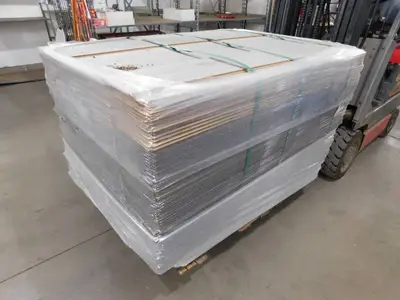 Full Pallet of Laminate Flooring – Mohawk Brand
