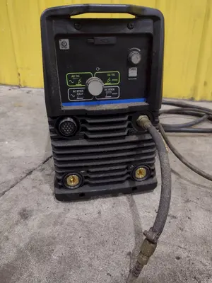 MILLER DYNASTY 210 WELDER: YOBRO #24833