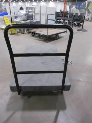 RUBBERMAID FLAT BED CART