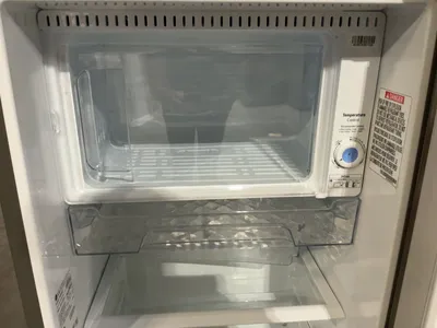 Used LG LRONC0605V Refrigerators Michigan US | Miedema Asset Management Group #1320875
