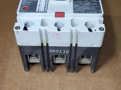 Used EATON CUTLER-HAMMER HMCP007C0C Switchgears British Columbia CA | Lenmark #477714
