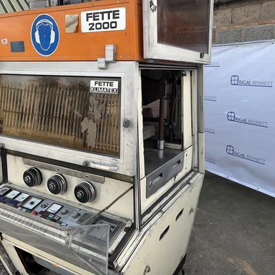 Fette Perfecta 2000 Kilmatex 28 Station Rotary Tablet Press