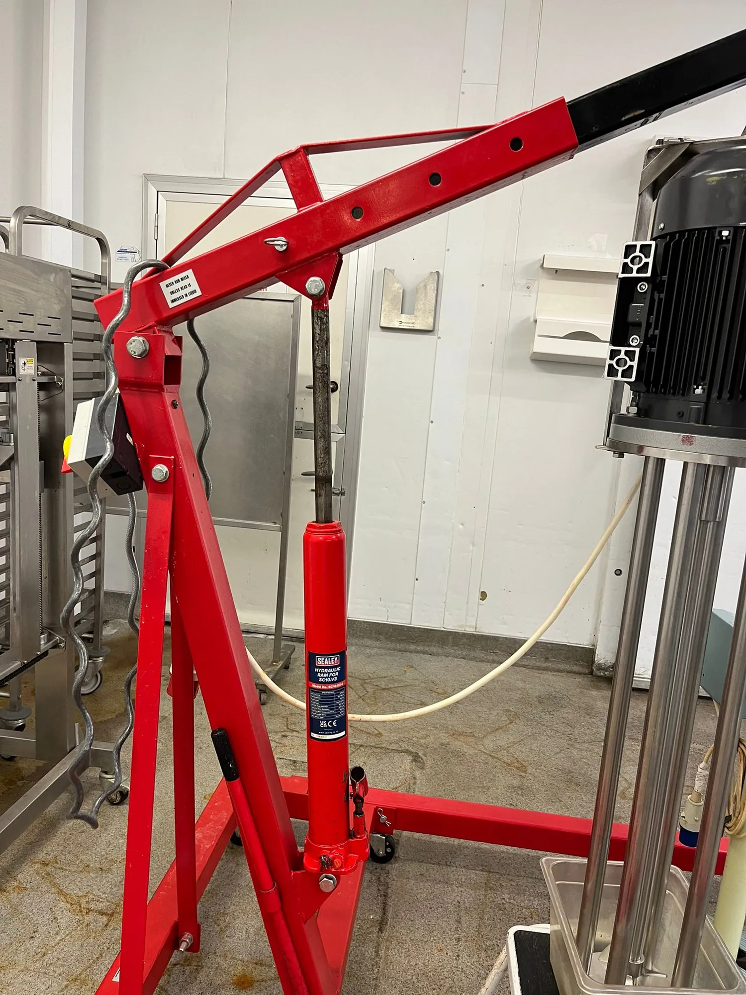 HYDRAULIC UNIT FOR SC10 CRANE