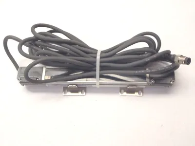USED KEYENCE TRANSMITTER AND RECEIVER LIGHT SAFETY CURTAIN