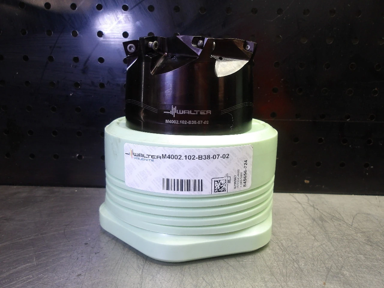 Walter 4" Indexable Coolant Thru Facemill 1.5" Arbor M4002.102-B38-07-02 (LOC1689)
