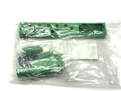 SACB-10/3-L-C-M8 | Phoenix Contact  Distributor Box 10-Port M8 1503438 - New