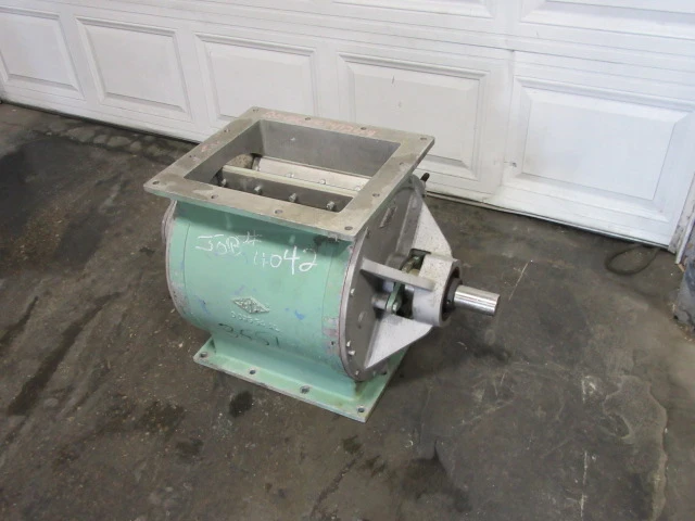 Used _UNKNOWN_ _UNKNOWN_ Air Locks | Ingalls Process Equipment #876647