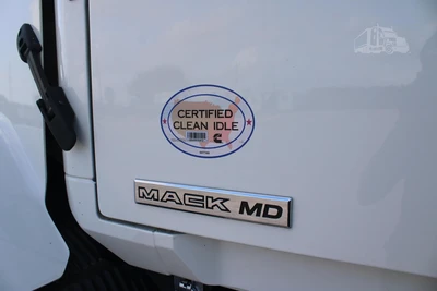 New | in-Stock 2025 MACK MD6 Septic/Sewer/Vacuum Trucks Texas US | Roll Off Truck World #1507632