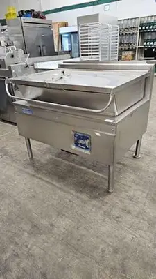 CLEVELAND S/S COMMERCIAL  ELEC. TILTING SKILLET