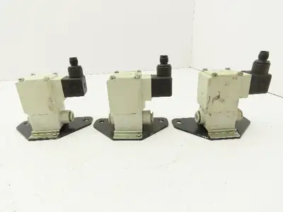 SMC VX230HZ3A 2-Way Solenoid Valve NC 24VDC 3/8" Push Connect  Lot of 3
