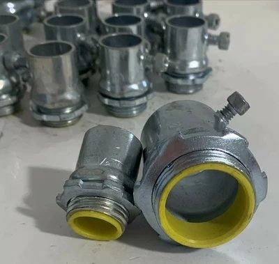 23-1/2” & 5-1” Screw Connectors 28 Total Quantity Fast Shipping!