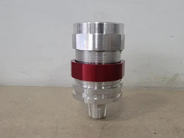 New | in-Stock CROUSE-HINDS TMCX050 2 L Cable & Wire British Columbia CA | Lenmark #247328