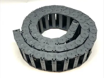 Used igus Cable Carrier Energy Chain 44 LINKS 6-3/4FT Robot Parts Michigan US | Maverick Industrial Sales #1454393