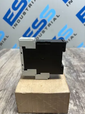 SIEMENS 3UG4513-1BR20 Electrical/PLC/Automation | ESS Industrial Equipment Sales (3)