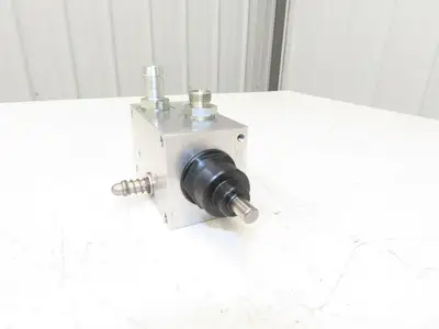 Linde 0009440852 Electric Forklift Brake Control Valve Removed From E20C