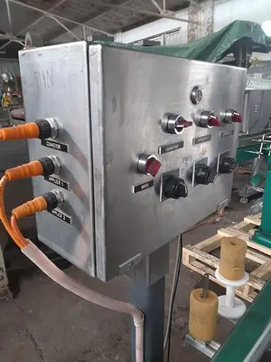 Universal Front and Back labeler  2" strippers