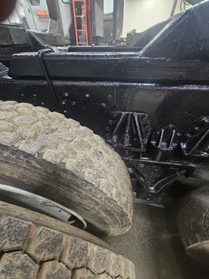 INTERNATIONAL 7600 tractor with loader | Iron Listing (5)