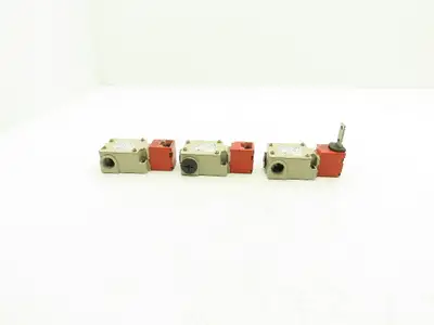 Omron D4BS-7AFS Limit Switch 2A/400V Lot of 3