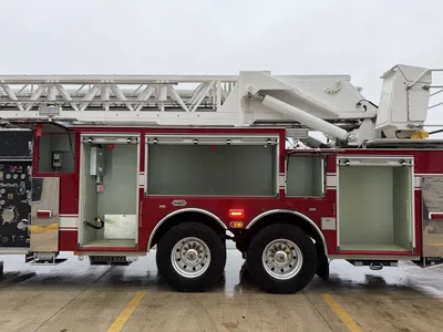 Used 2017 KME PREDATOR 109 AERIAL CAT Fire Trucks Minnesota US | Carco Truck & Equipment #1514041