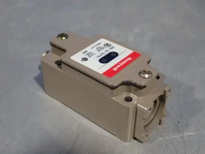 NEW HONEYWELL SDSC2GLHT81