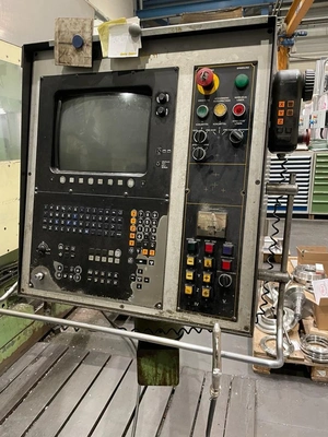 ANAYAK Travelling Column Bed Type Milling Machine, good working condition, visible under power, VIDEOS