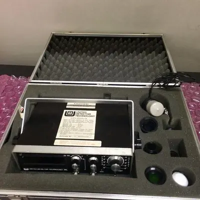 United Detector tech. 80x Optometer