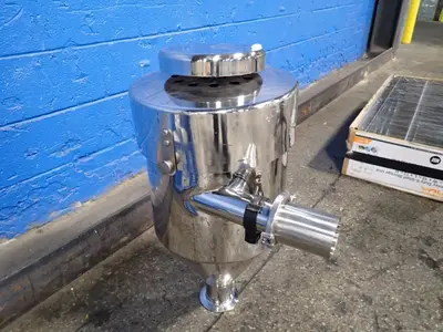 Nilfisk 12" X 12" Hopper Separator