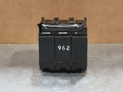 20 Amp, 3 Pole, 120/240 volts Circuit Breaker