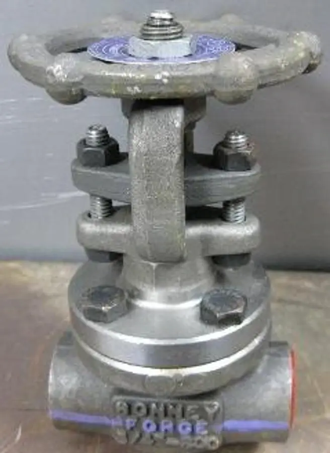 QTY. 1. BONNEY FORGE &frac34;" 800 THREADED/SOCKET...