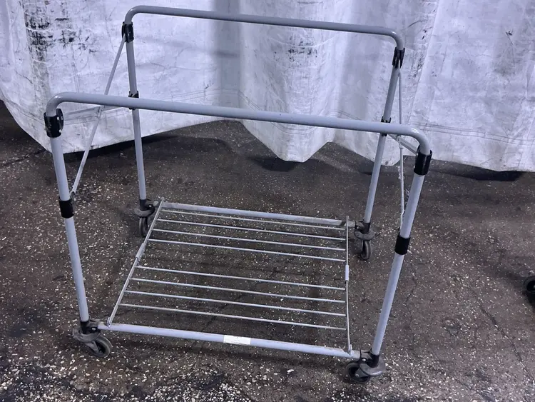 Used RUBBERMAID _UNKNOWN_ Miscellaneous MRO Ohio US | HGR 24 #1128559